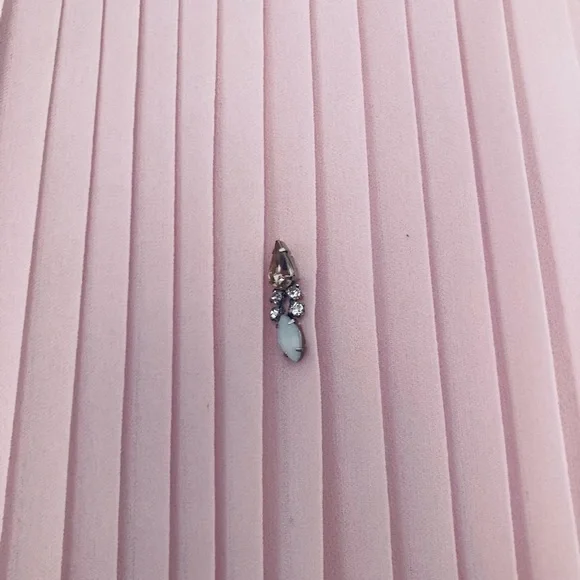 Elegant Pink Pleated Skirt - Picture 2 of 8